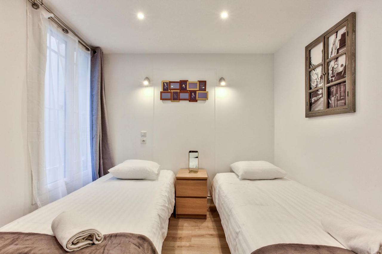 14 Luxury Flat Eiffel Design 1 Appartement Paris